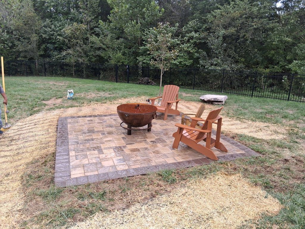 12x12 paver patio lounge area