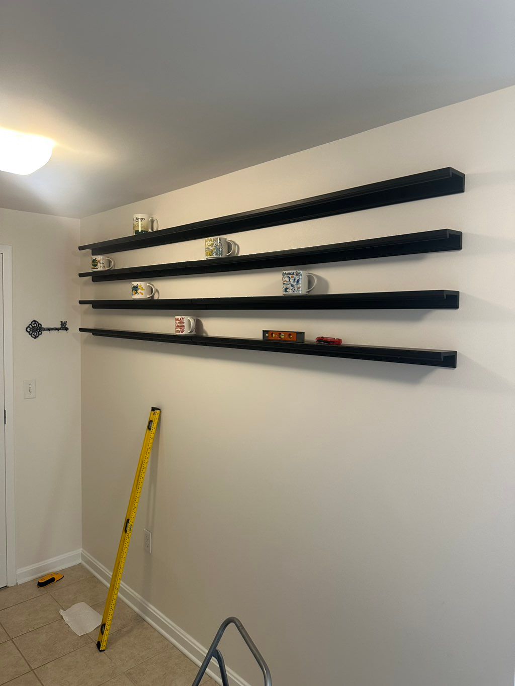 Floating shelves installation 
