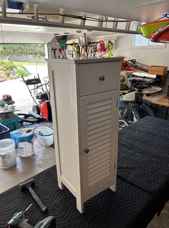 Corner cabinet for bathroom 1