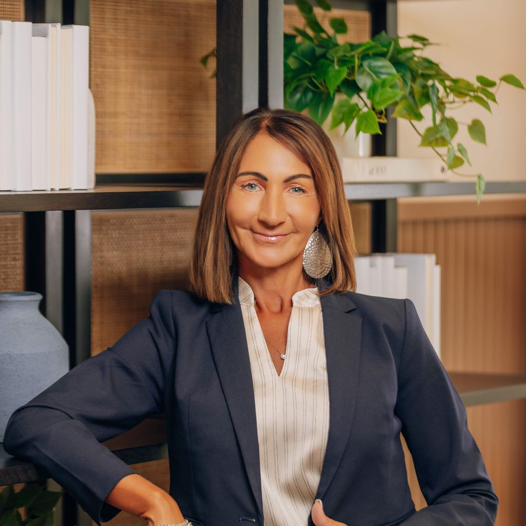 Lisa Simmons