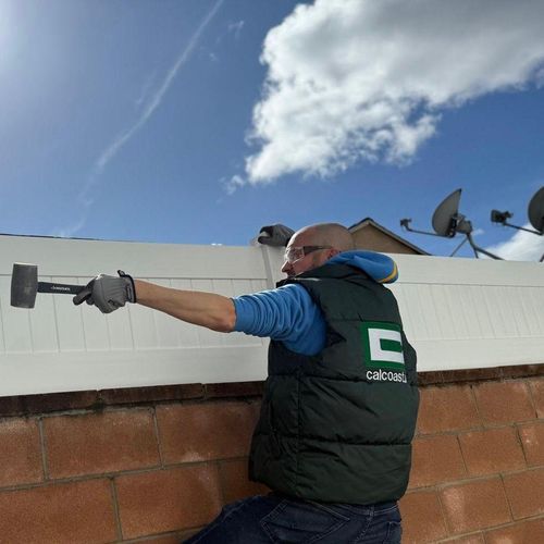 Calcoast Vinyl And Aluminum Fencing