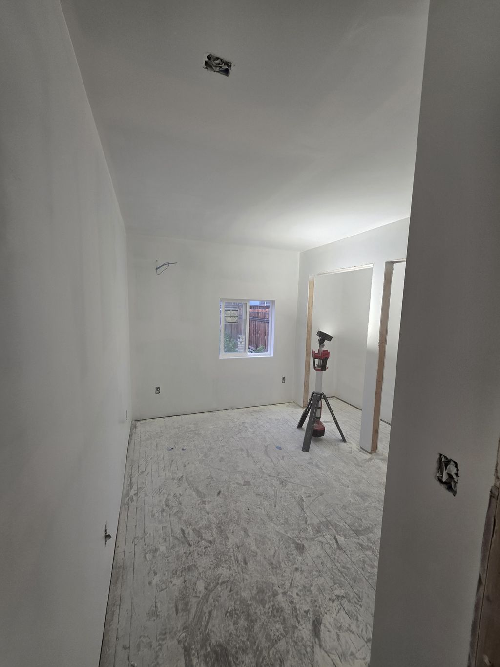 Primed room