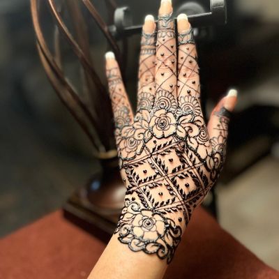 Avatar for AT's Henna Artistry