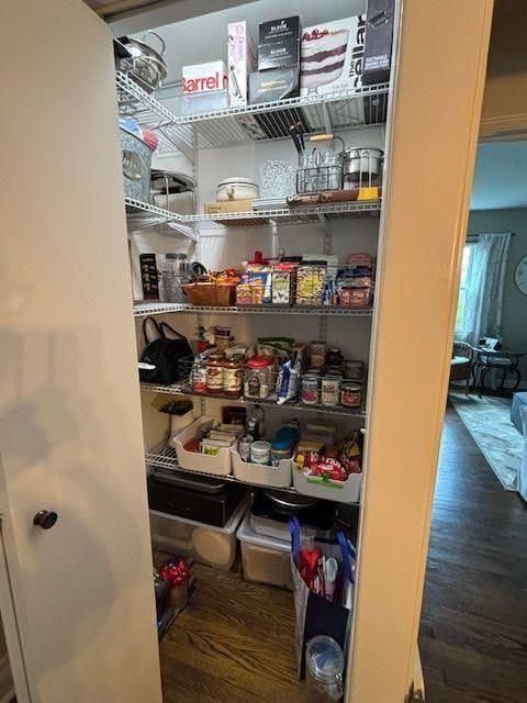 Client Pantry - After