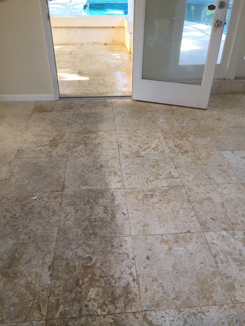 Travertine floor cleaning -   Before / After