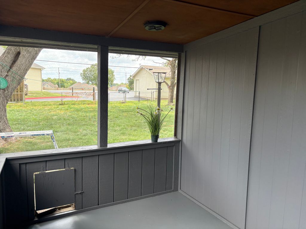 Enclosed Porch - After Picture 1