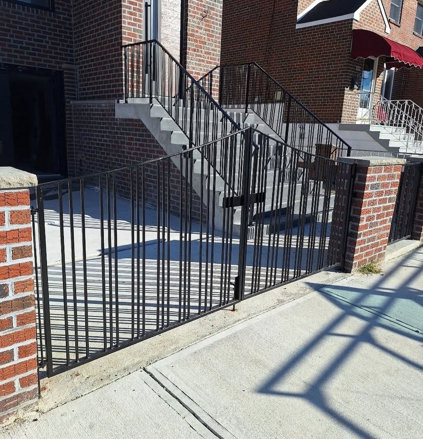 Gate