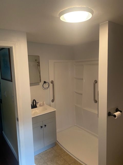 Dracut: Walk in Shower conversion for easier acces