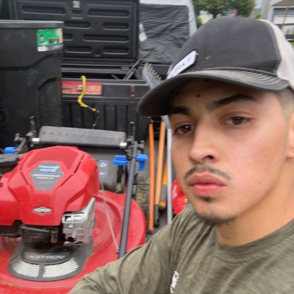 Jardineros Landscape LLC