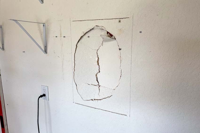 dry wall repair