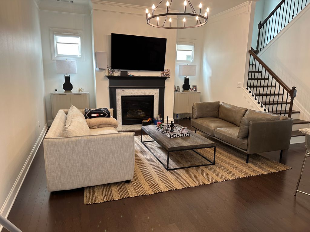 Spotless living room after a deep cleaning by Brig