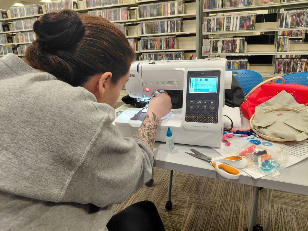 Machine usage class with a Brother embroidery mach