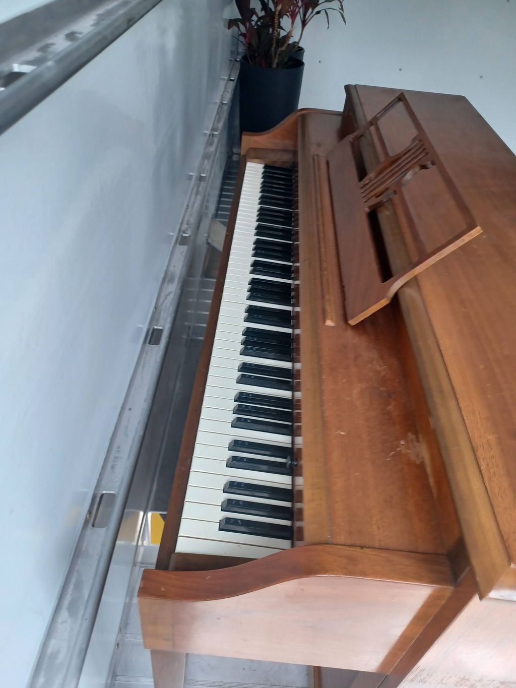 local piano transport 