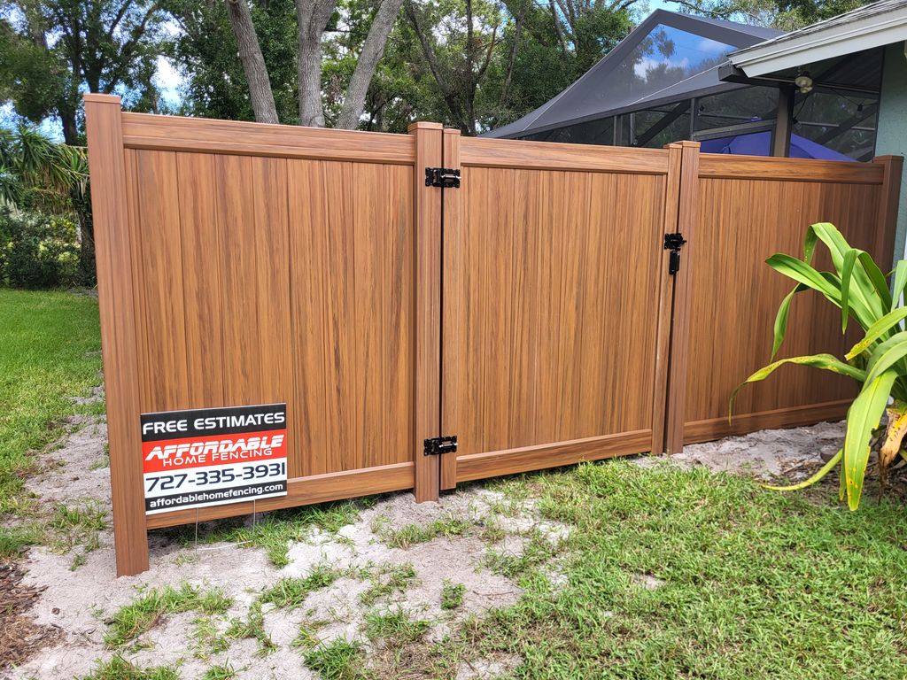 6' Privacy Mocha Vinyl Fence