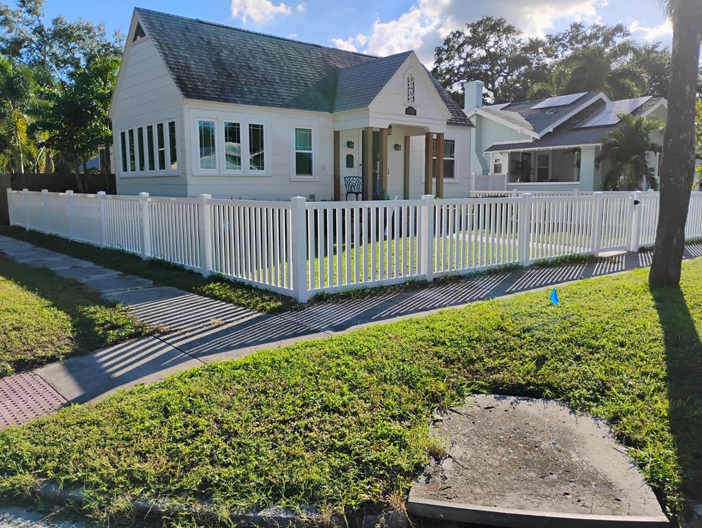 4' Closed 2 Rail Picket Vinyl Fence