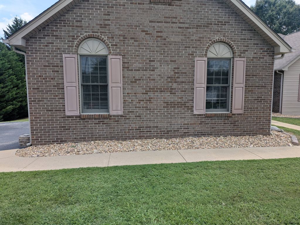 painted shutters (before)