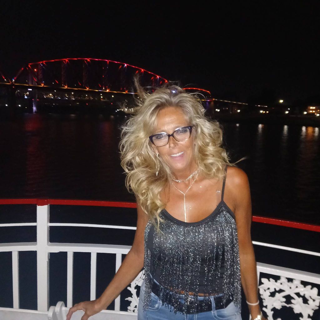 Shannon's Cleaning Service LLC