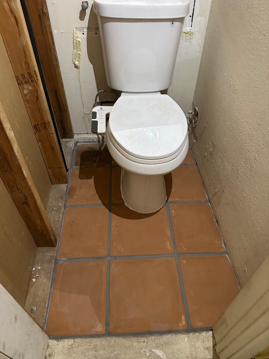 Tile installation on the floor. P2