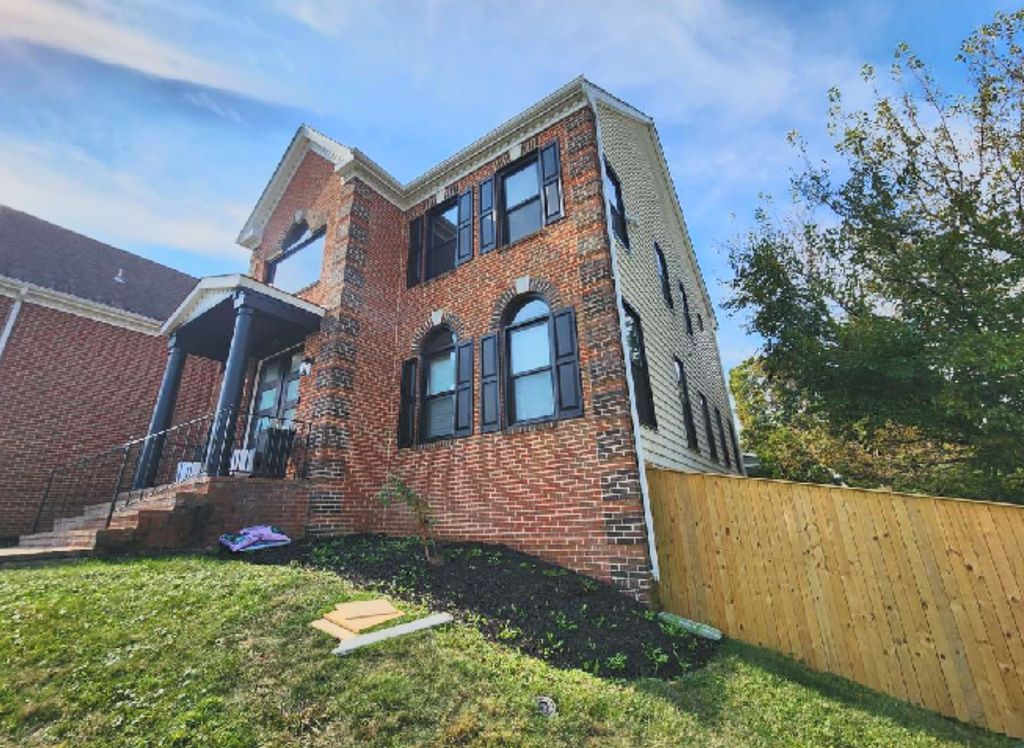 $2.7 million dollar fix and flip investor home in 