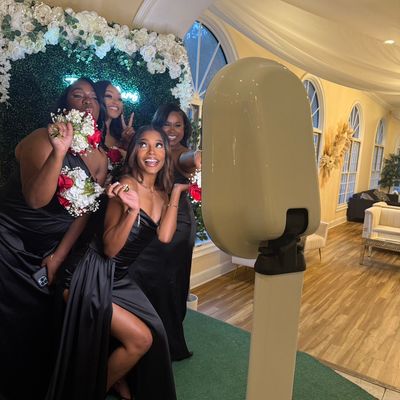 Avatar for Pic To You Photo Booth Rental