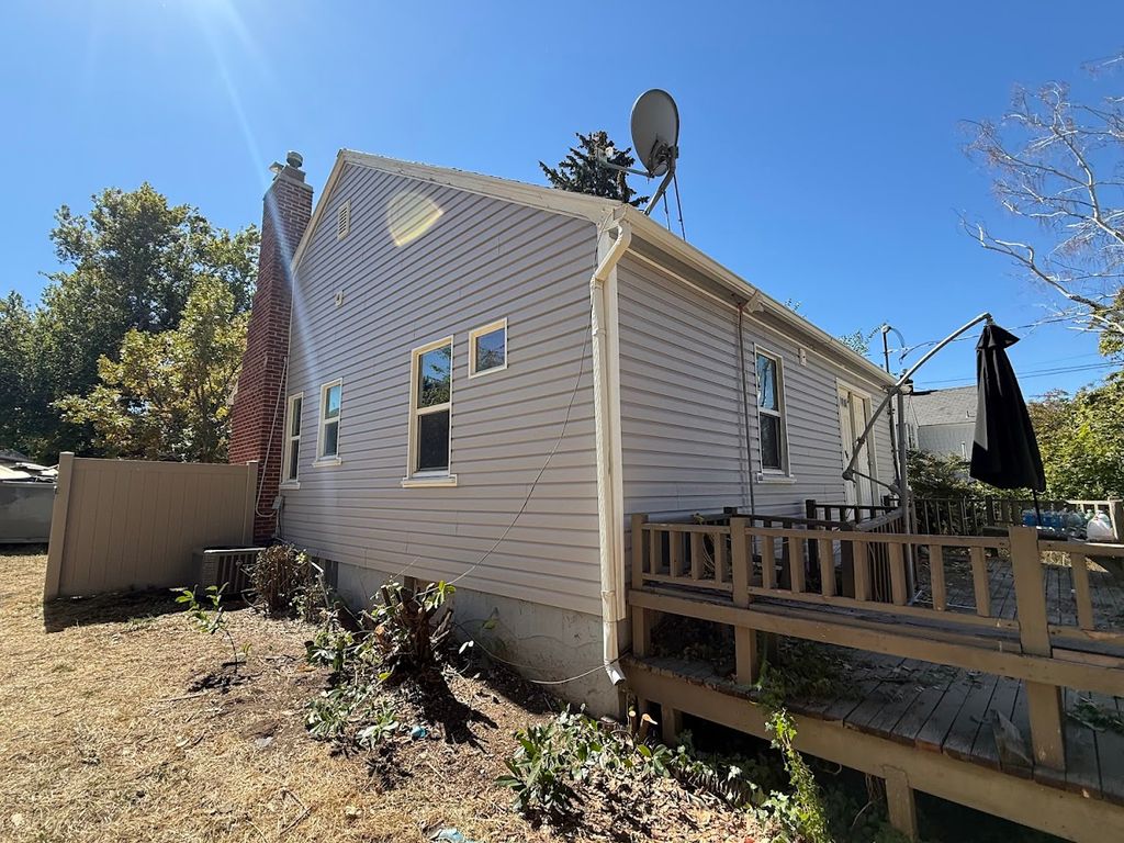 Mastic Vinyl Siding - Ogden