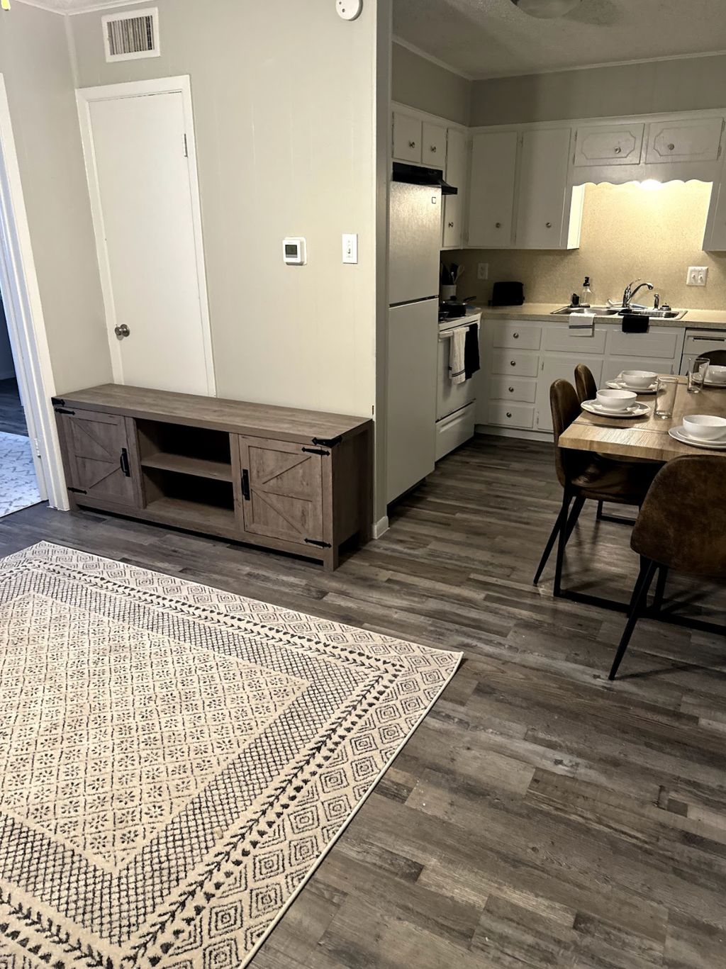 FLOORING INSTALLATION