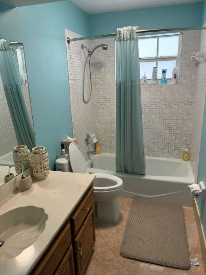 Spotless and sparkling bathroom ready for use ✨🚿