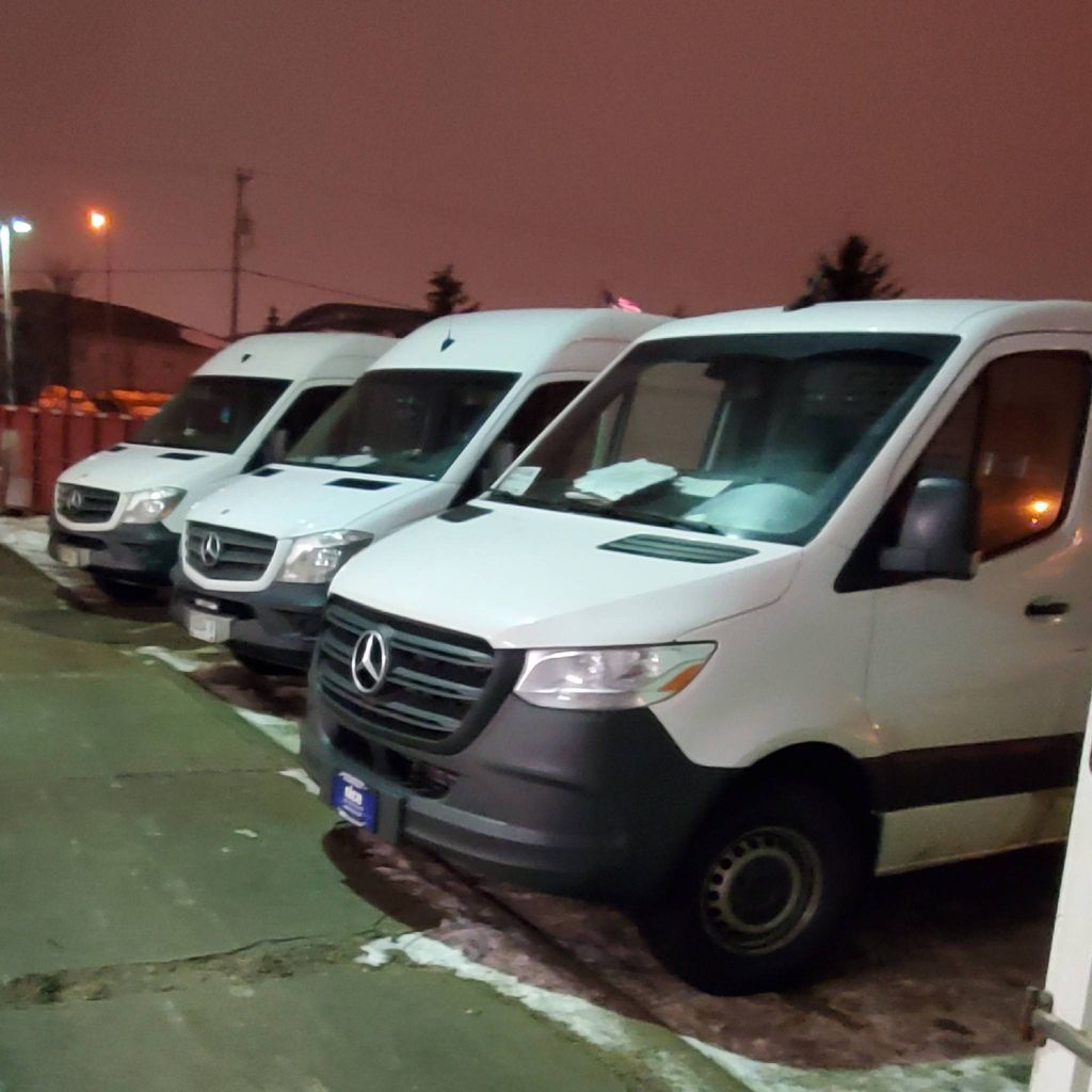 HOMETOWN  CONTRACTORS