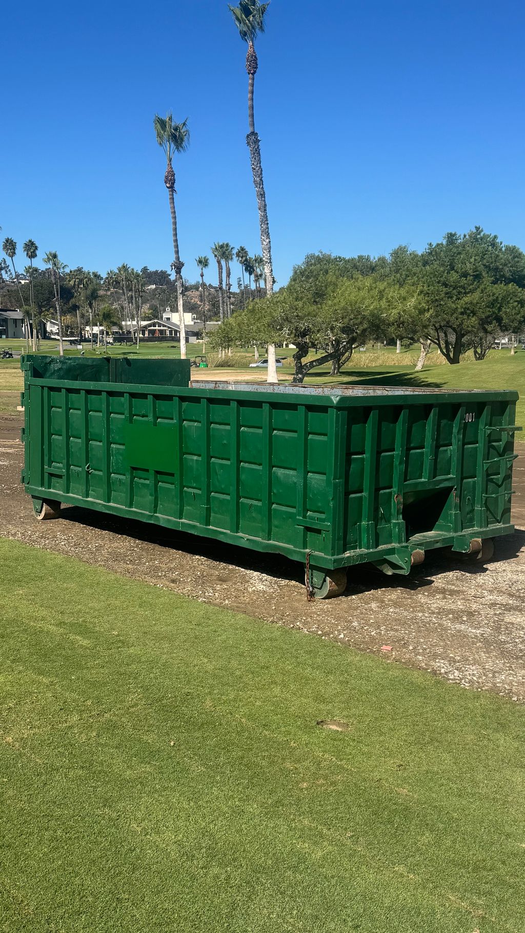 20 yard dumpster. 7 day rental available for green