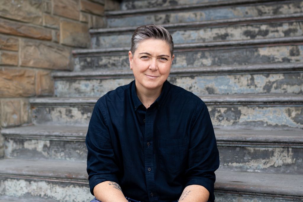 Headshot - Shelly Breen