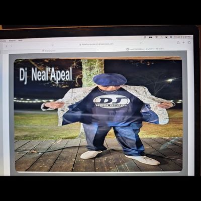 Avatar for Robert's DJ & Karaoke Services