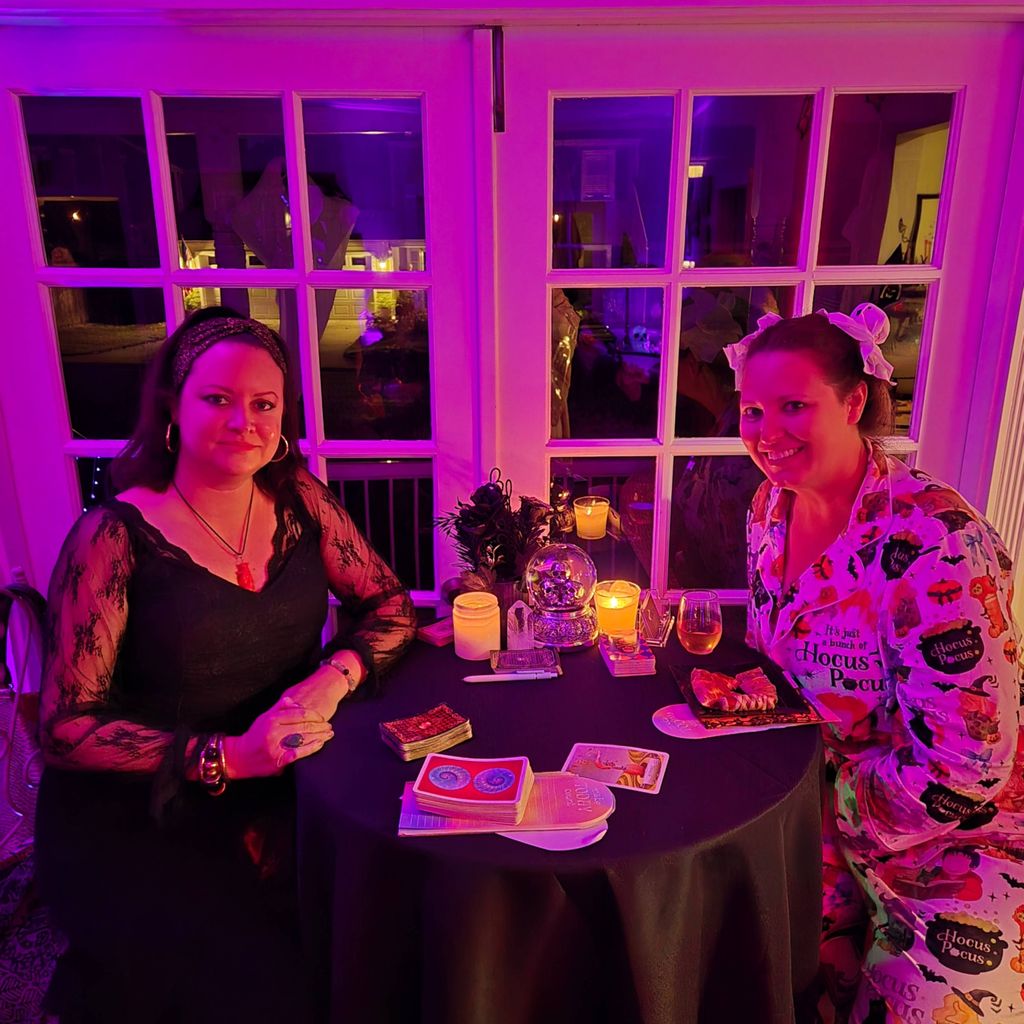 neighborhood Halloween party readings🎃👻🔮🃏