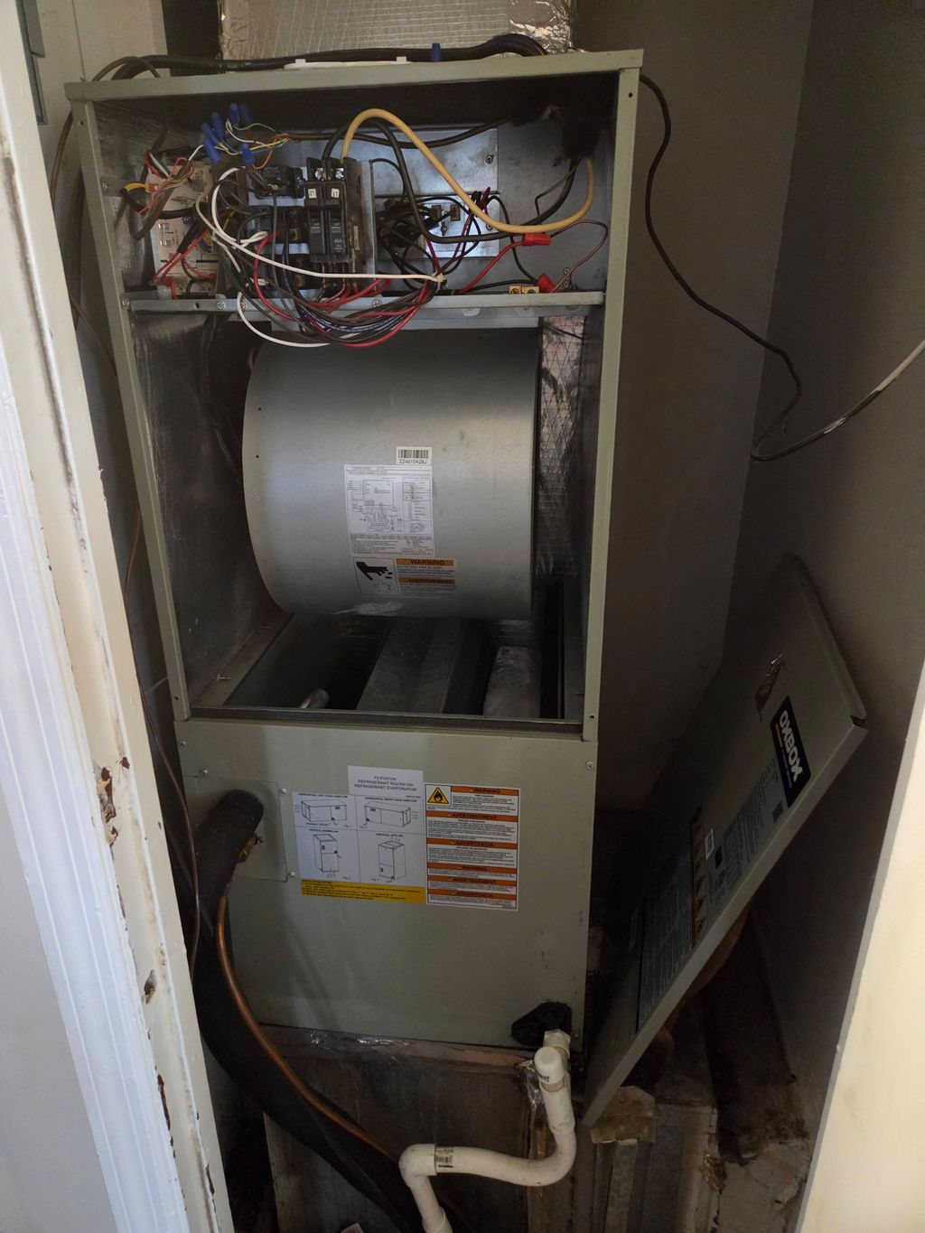 no heat or cool, found a refrigerat leak and was a