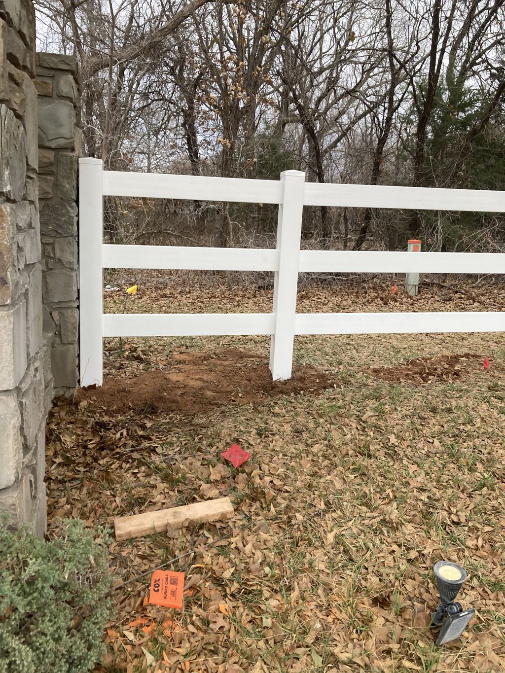 Vinyl Fencing install