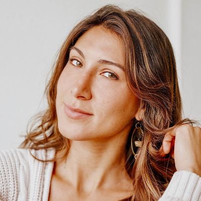 Avatar for Alexandra Reyf (MA, Cert. Clinical Hypnotherapist)