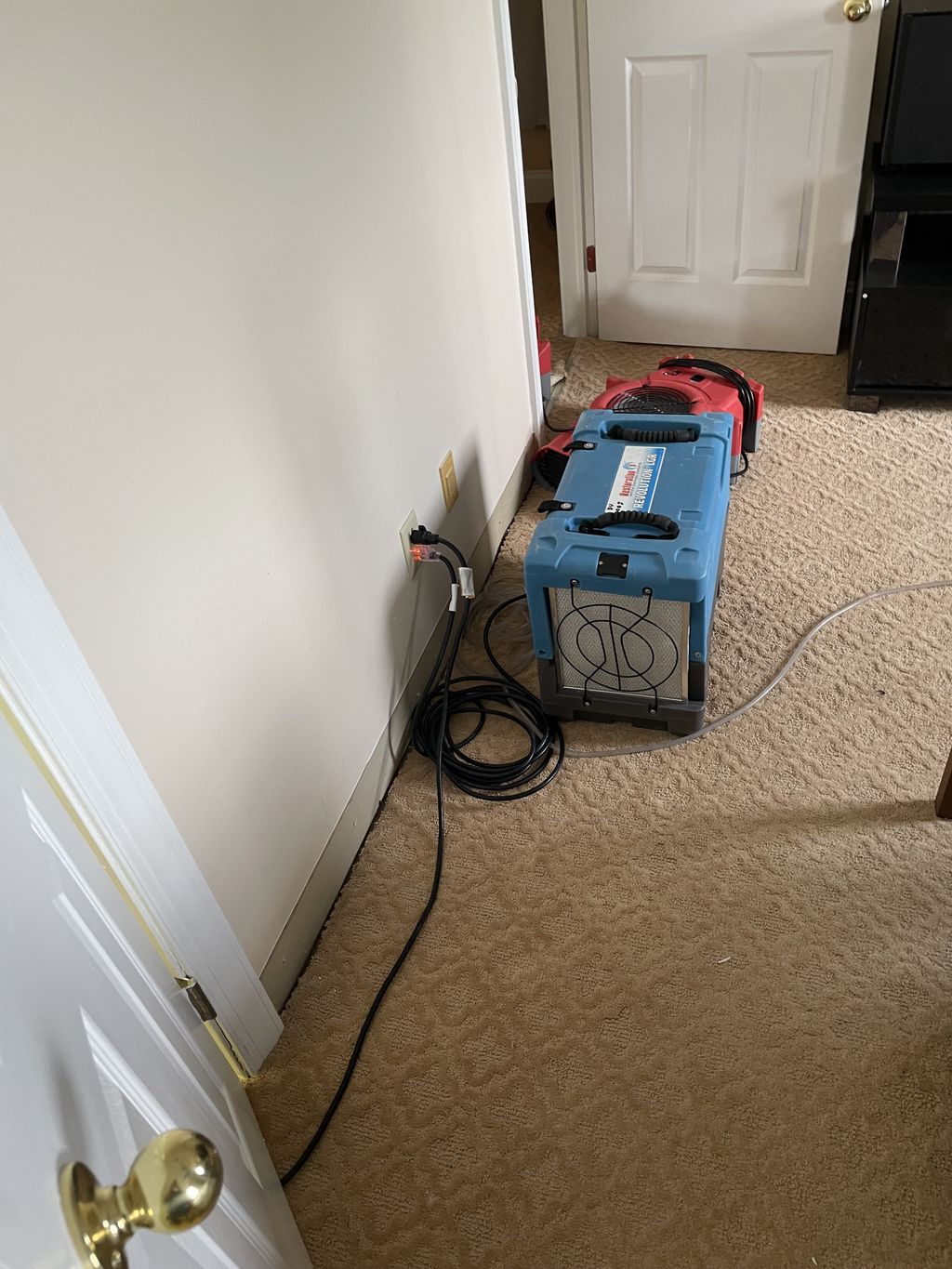 Deh on a water damage job