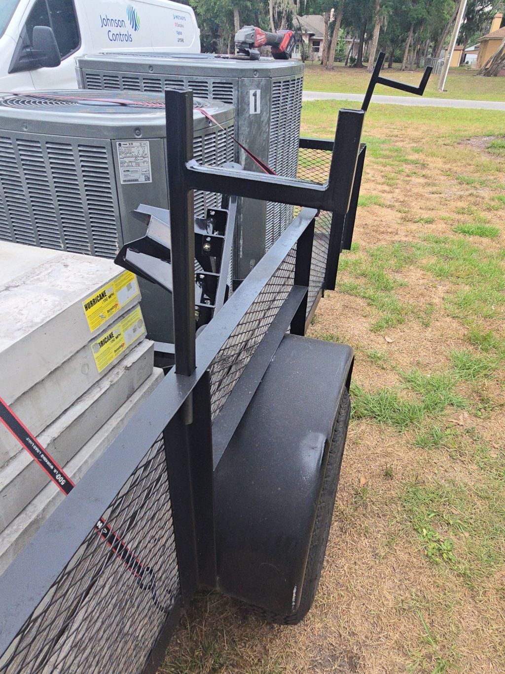 Removable ladder rack for utilty trailer