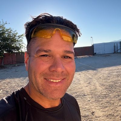 Avatar for The Right Handyman