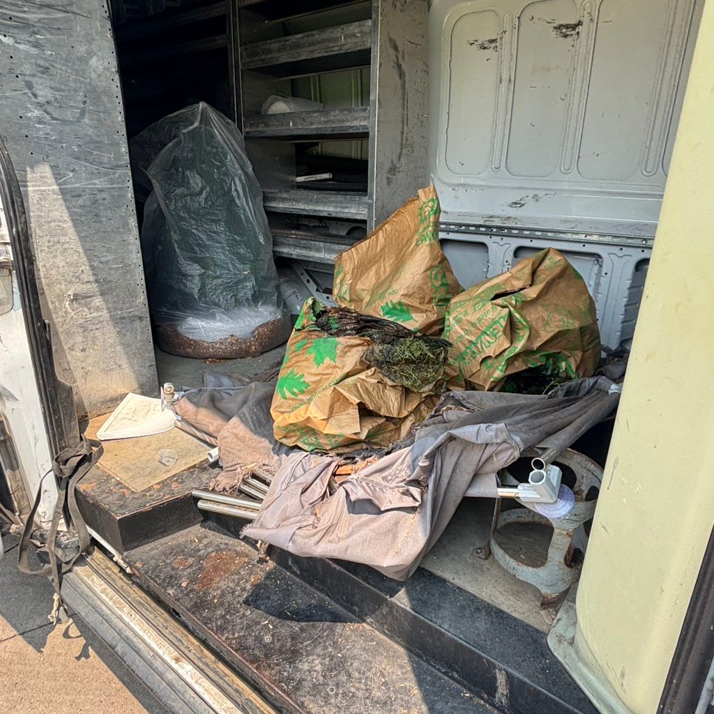 Monea D&B Junk removal