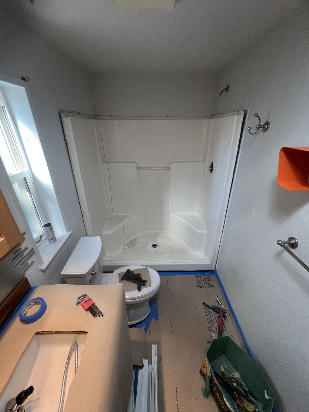 Old plastic walk in demo