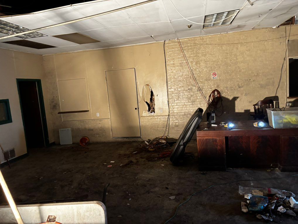 Junk removal + Demolition 