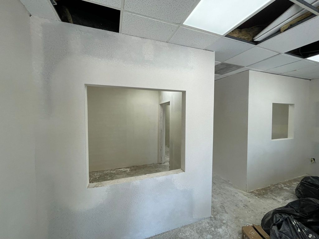 Remodelacion en edificio comercial (clinica de sal