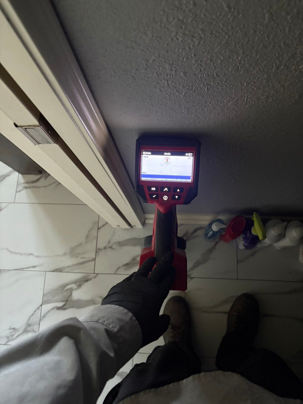 Sewer camera locator 