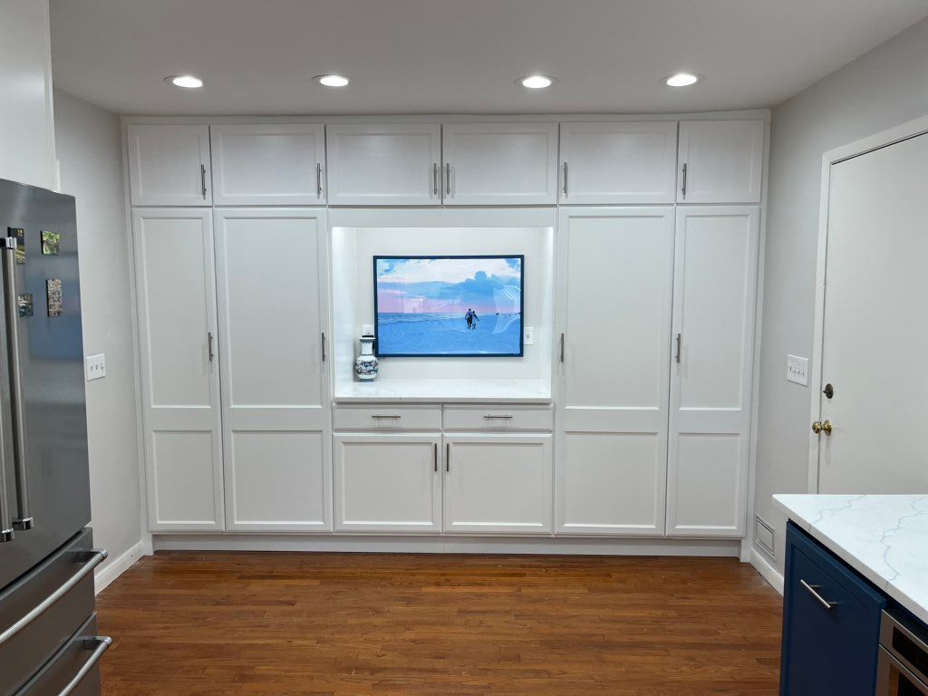 New pantry to maximize storage 