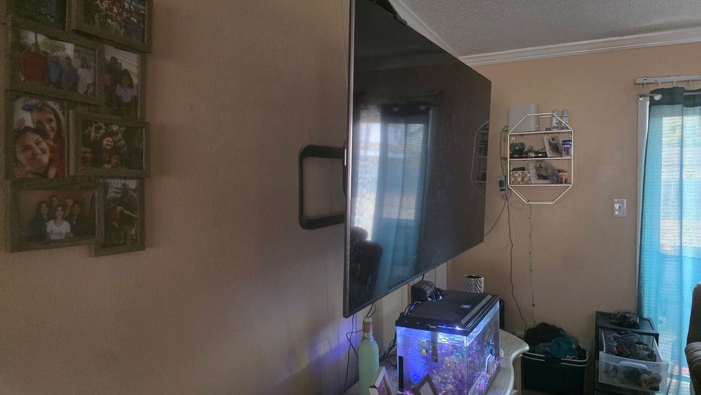 65" TV adjustable wall mount 