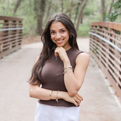 Avatar for Moments by Madison