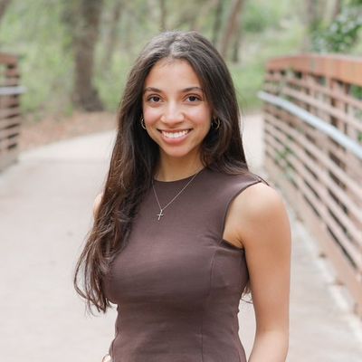 Avatar for Moments by Madison