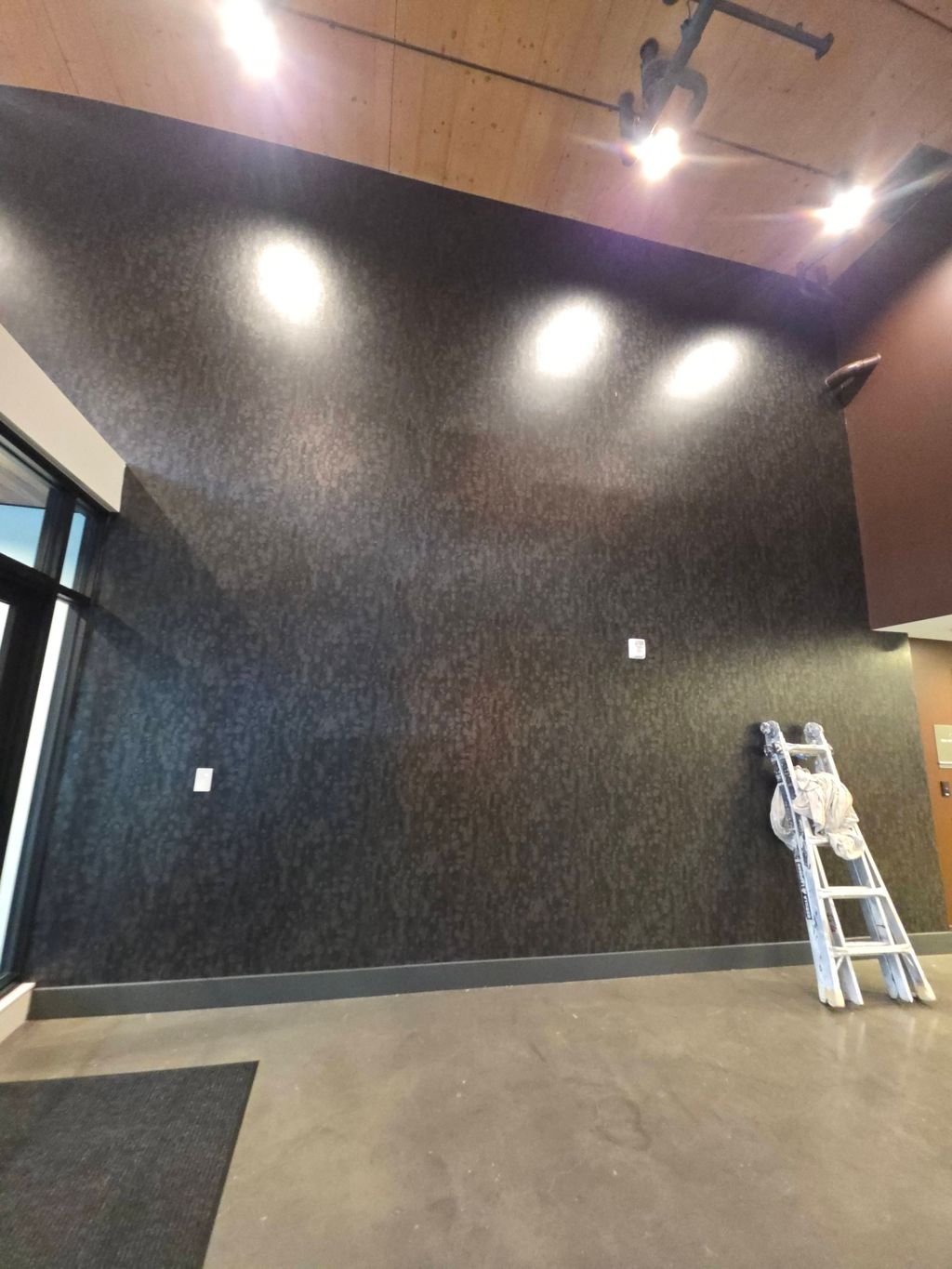 wallpaper installation 