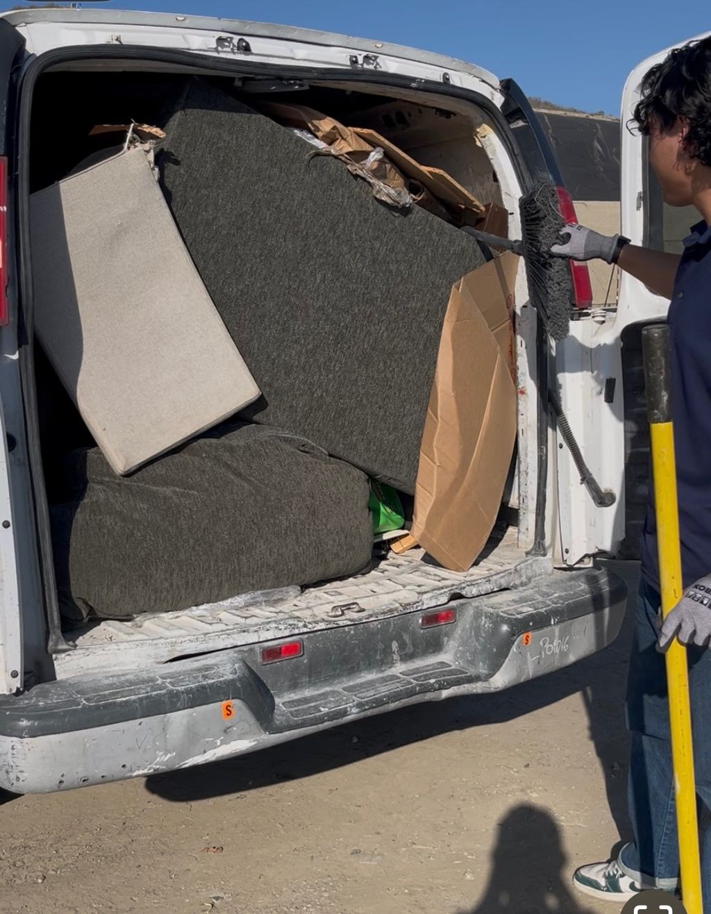 Full-load cleanouts, construction debris, and hous