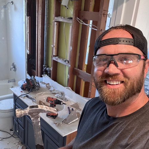 Devin Appliance and Lighting